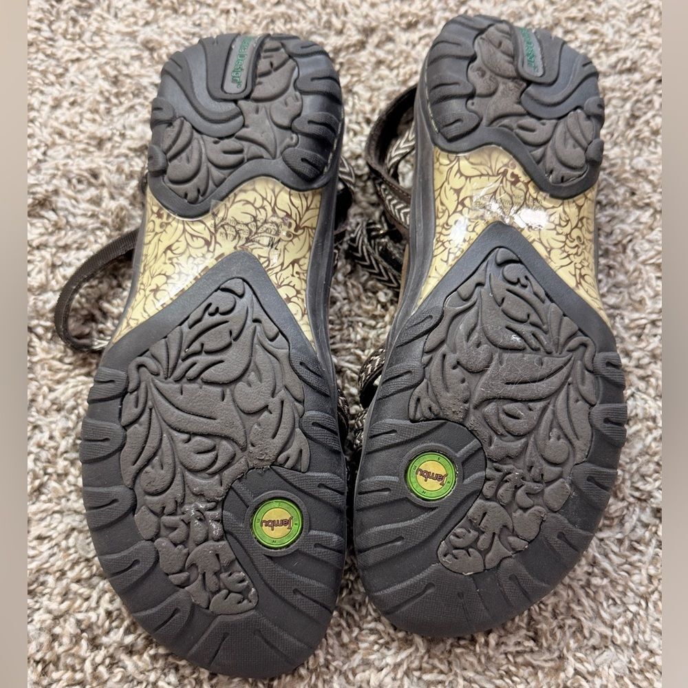 Jambu Brown Aztec Sandals - Picture 3 of 6